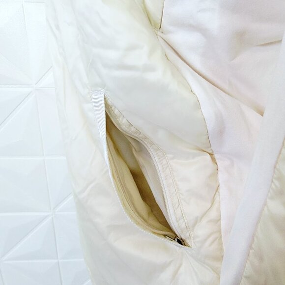 Lululemon Athletica Off-White Quilted Puffer Jacket - Picture 5 of 9